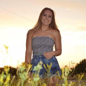 Meet your Posher, Nicole